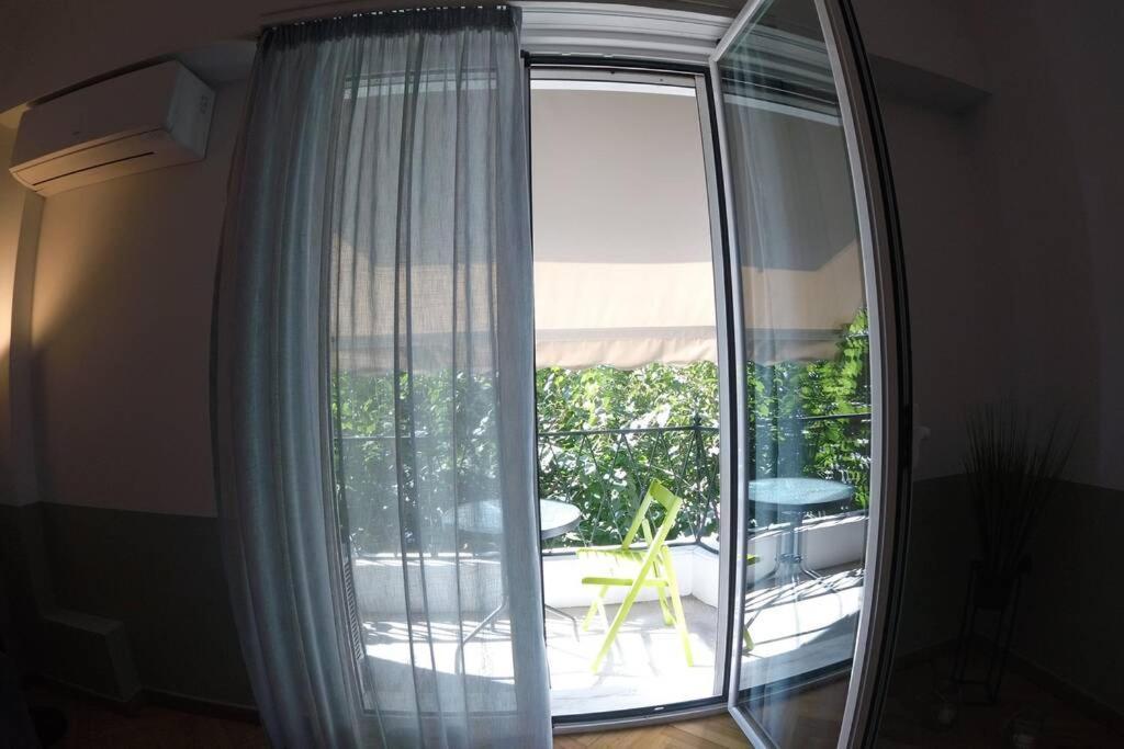 Entire Apartment - Heart Of Афины Экстерьер фото